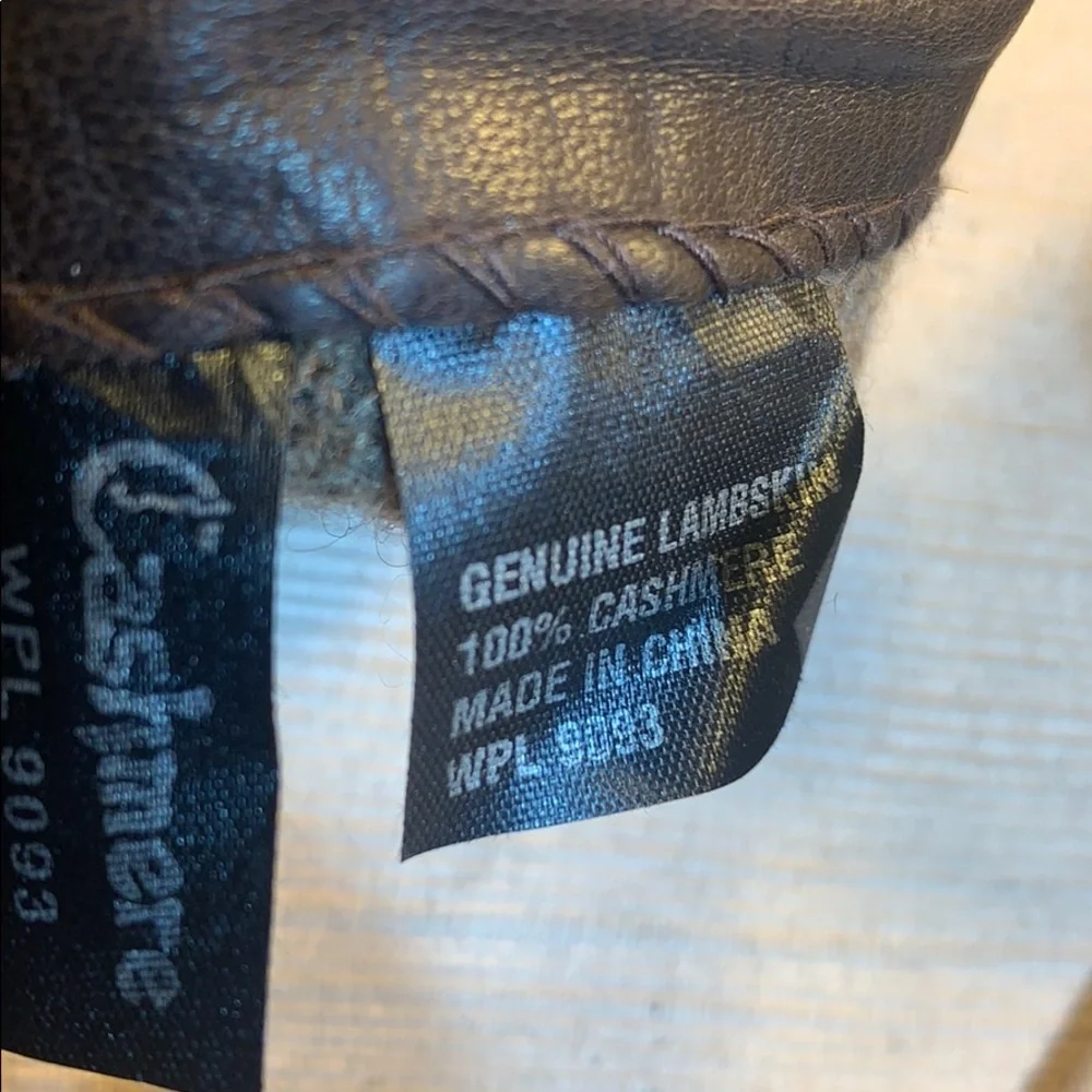 Cara by Gates stamped ladies
